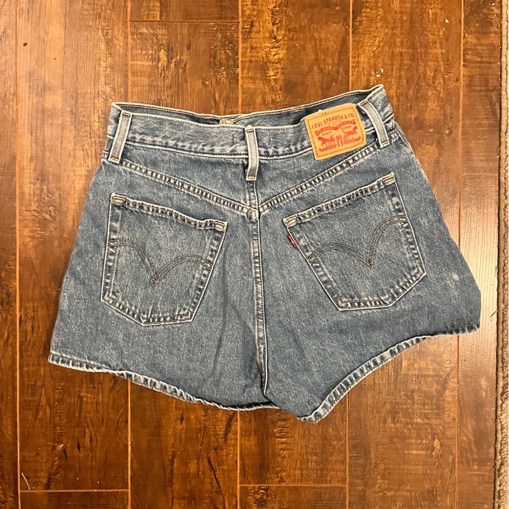 Levi’s High Waisted Mom Shorts